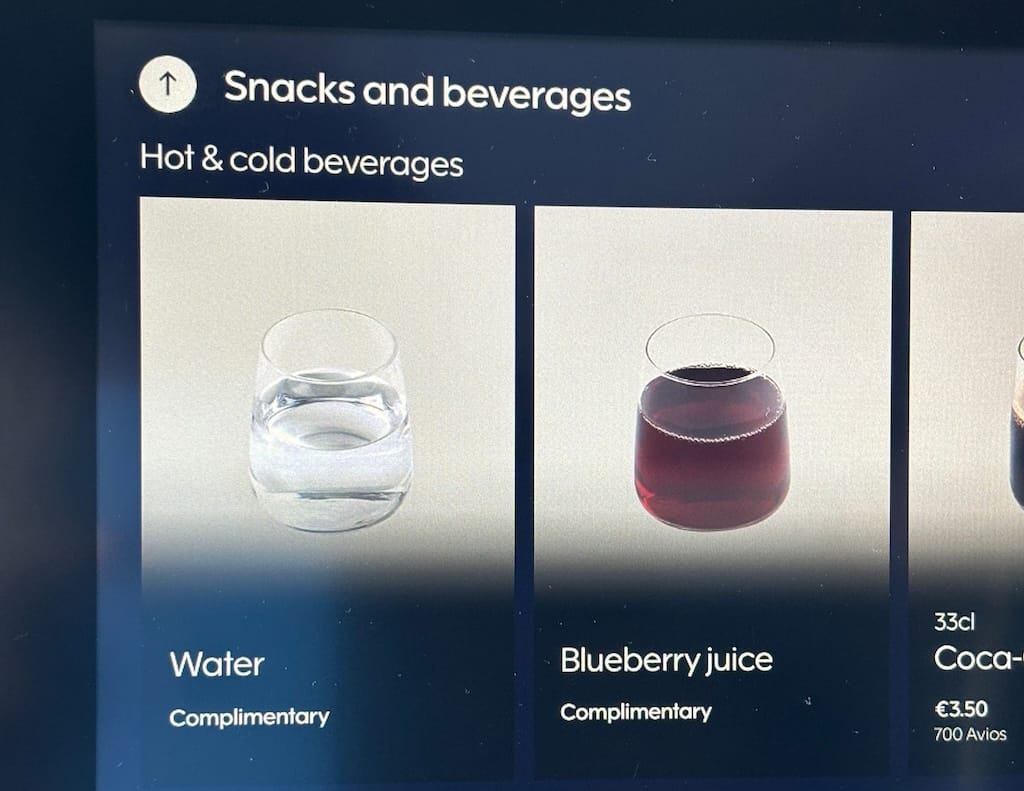 Water or blueberry juice
