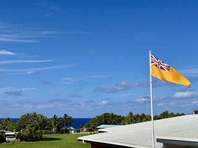 A blue sky on Niue island