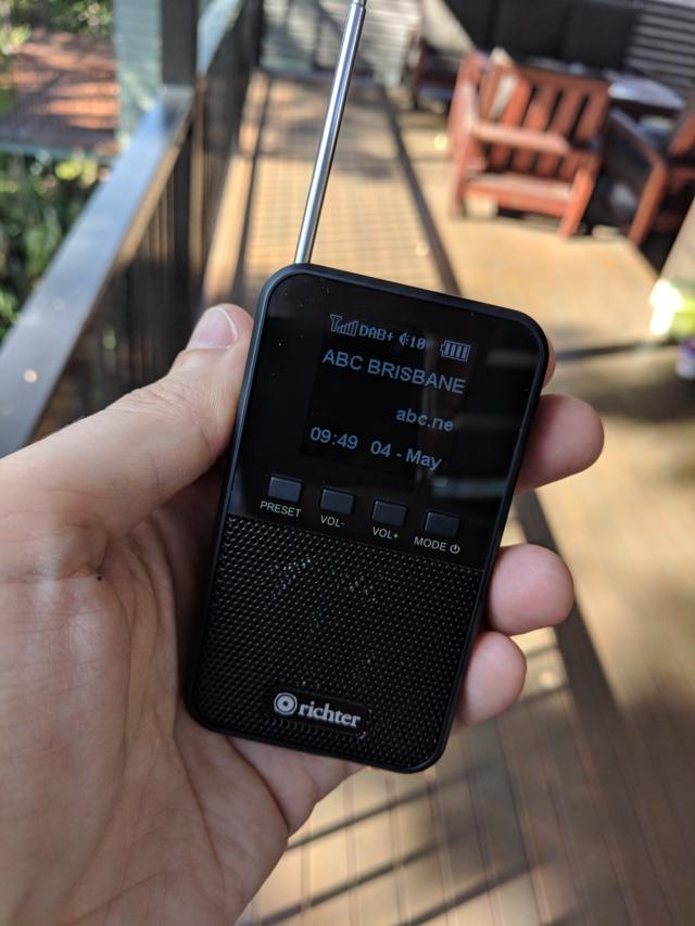 A Richter RR10 tuned in to ABC Radio Brisbane
