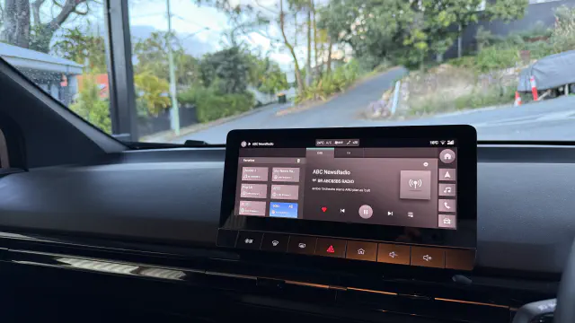 DAB+ Digital Radio in an MG 4